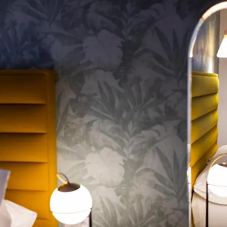 Javier Montero Hotel 2*