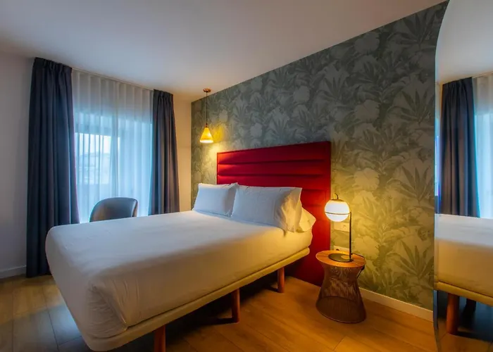 Javier Montero מלון 2*