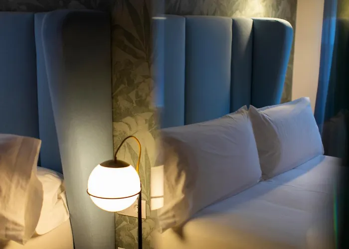 Javier Montero מלון